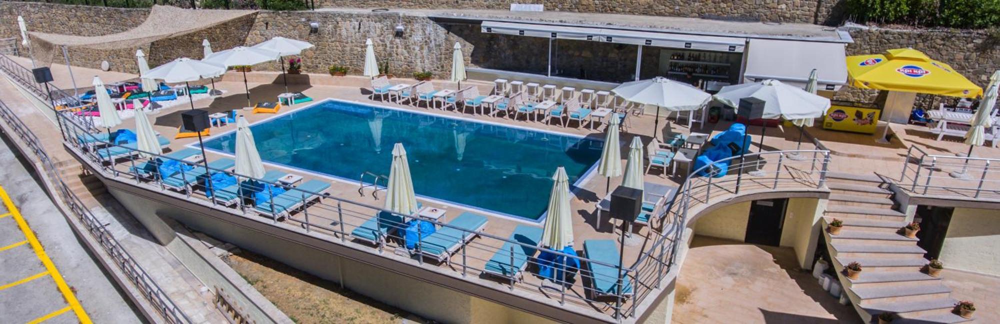 Nymfes Hotel Като-Лутракі Екстер'єр фото